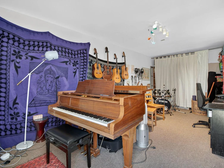 2128 Adanac Street, Vancouver, BC, V5L 2E7 - 29