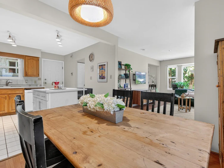2128 Adanac Street, Vancouver, BC, V5L 2E7 - 9