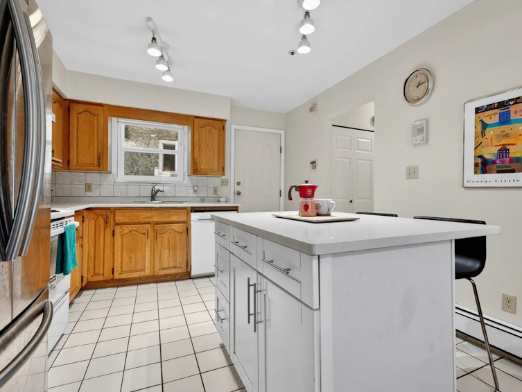 2128 Adanac Street, Vancouver, BC, V5L 2E7 - 12