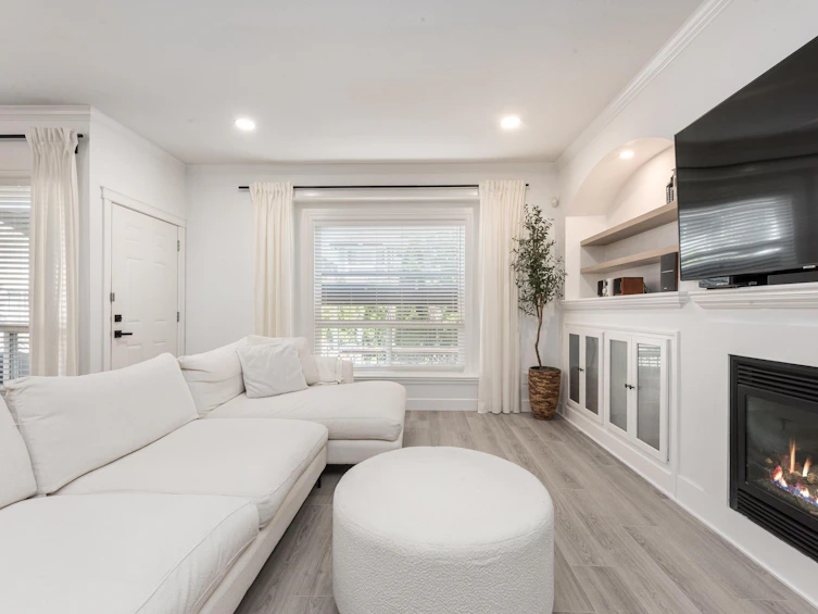 22131 Sharpe Avenue, Richmond, BC, V6V 3C5 - 3