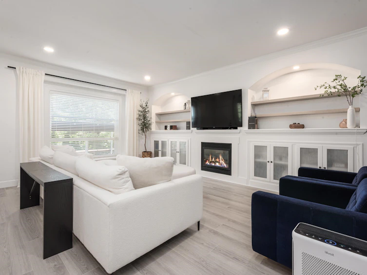 22131 Sharpe Avenue, Richmond, BC, V6V 3C5 - 2
