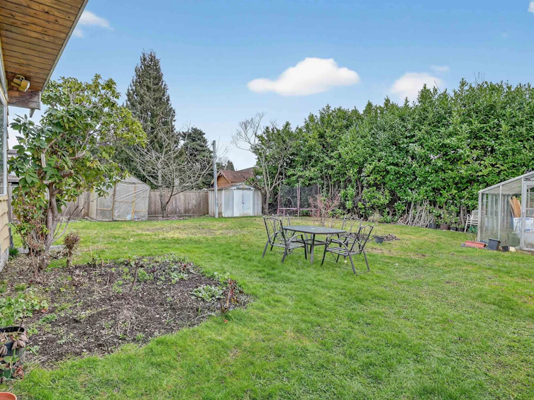 7290 11th Avenue, Burnaby, BC, V3N 2M8 - 25