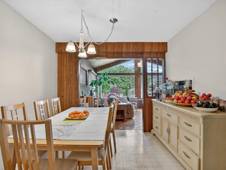 7290 11th Avenue, Burnaby, BC, V3N 2M8 - 3