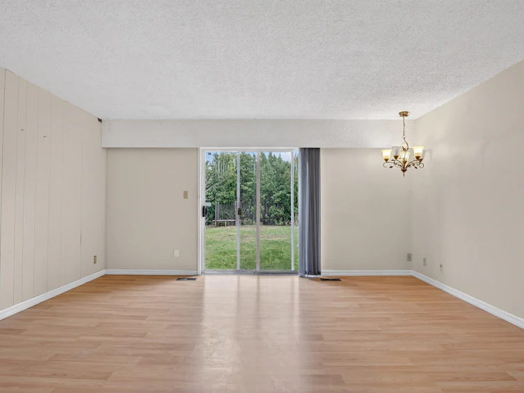 7290 11th Avenue, Burnaby, BC, V3N 2M8 - 14