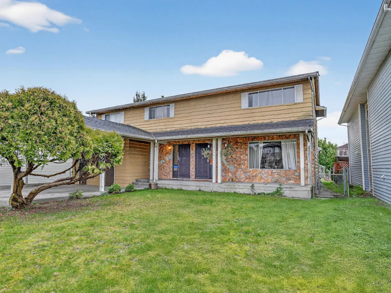 7290 11th Avenue, Burnaby BC V3N 2M8