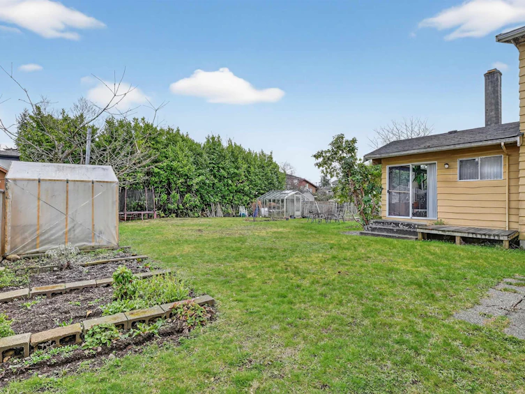 7290 11th Avenue, Burnaby, BC, V3N 2M8 - 26