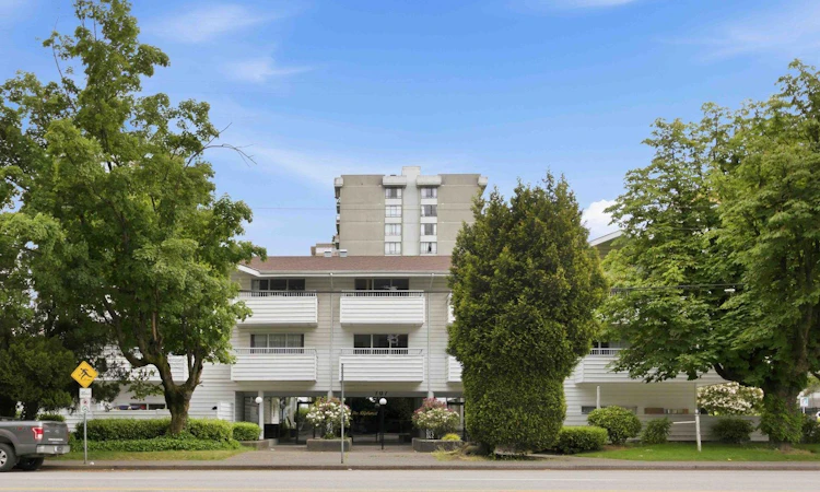 301-707 8th Street