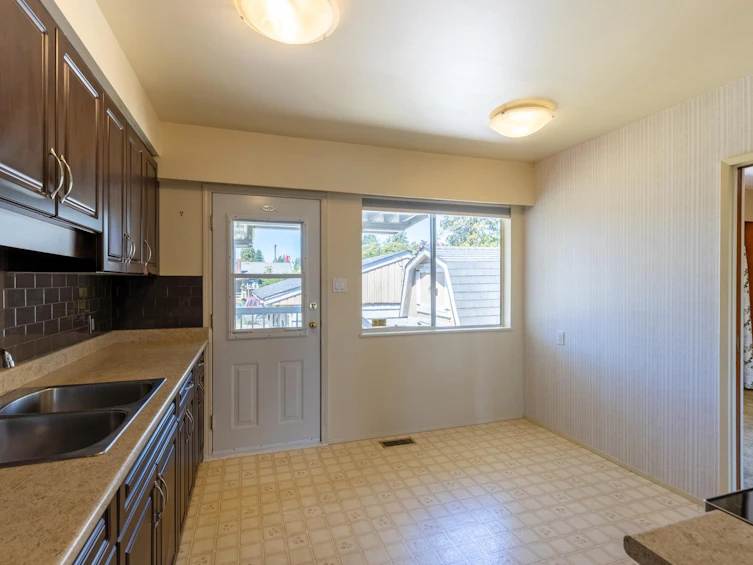 3371 Vincent Street, Port Coquitlam, BC, V3B 3T5 - 11