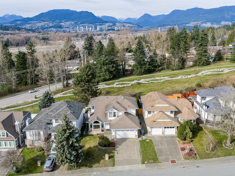 2653 Klassen Court, Port Coquitlam, BC, V3C 5Y8 - 32