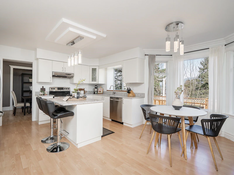 2653 Klassen Court, Port Coquitlam BC V3C 5Y8