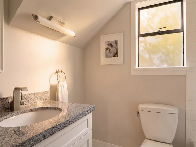 2427 W 6th Avenue, Vancouver, BC, V6K 1W2 - 20