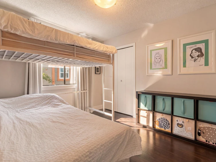 2427 W 6th Avenue, Vancouver, BC, V6K 1W2 - 18