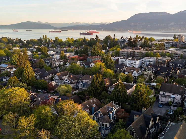 2427 W 6th Avenue, Vancouver, BC, V6K 1W2 - 25