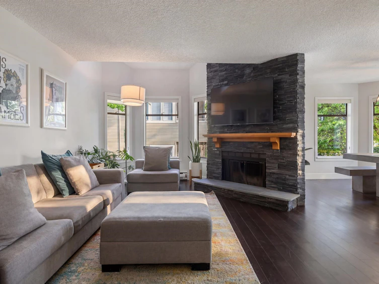 2427 W 6th Avenue, Vancouver, BC, V6K 1W2 - 3