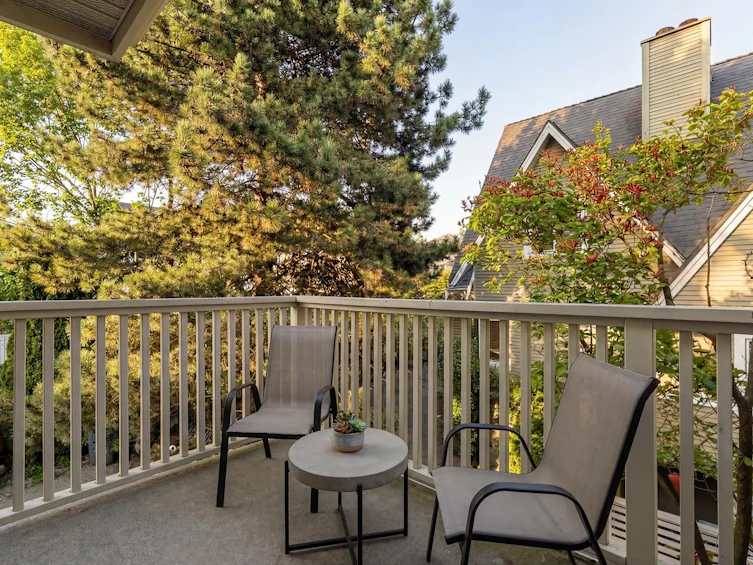 2427 W 6th Avenue, Vancouver, BC, V6K 1W2 - 23