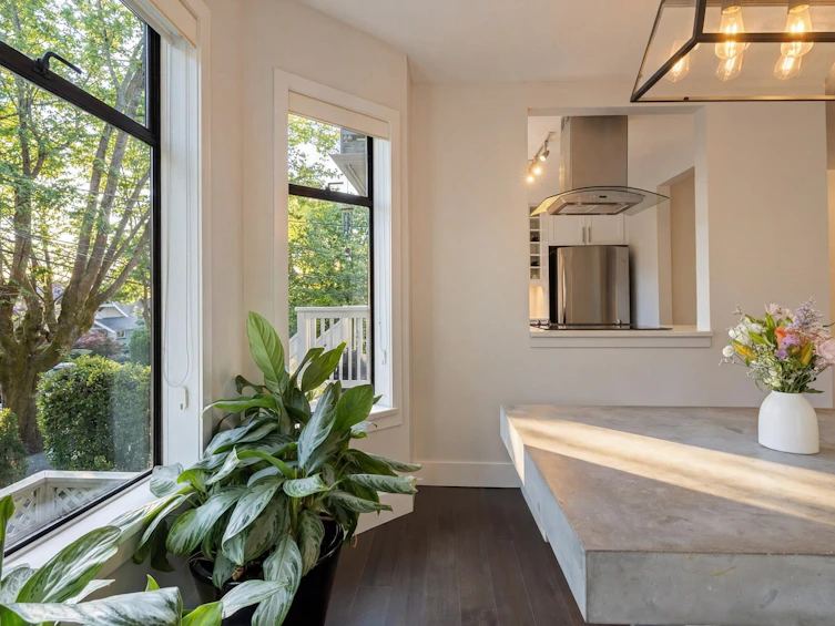 2427 W 6th Avenue, Vancouver, BC, V6K 1W2 - 12
