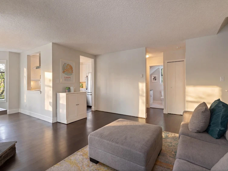 2427 W 6th Avenue, Vancouver, BC, V6K 1W2 - 16