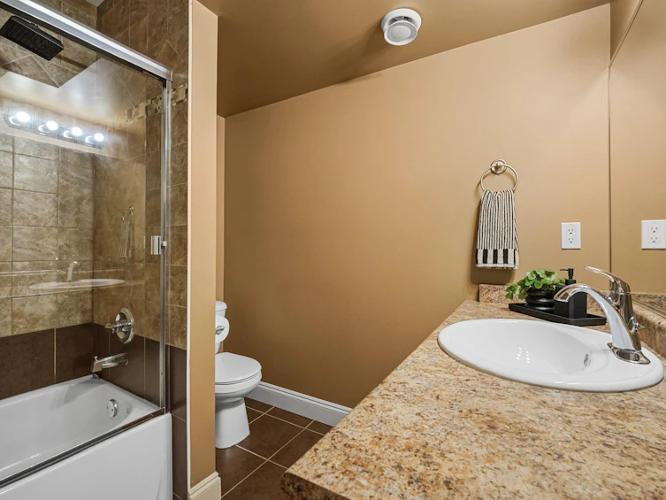 19375 73 Avenue, Surrey, BC, V4N 5Y1 - 31