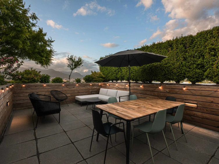 406-2508 Fraser Street, Vancouver, BC, V5T 3V4