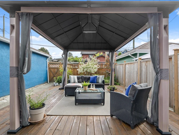2036 E Broadway, Vancouver, BC, V5N 1W7 - 16