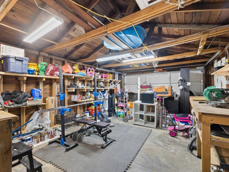 2036 E Broadway, Vancouver, BC, V5N 1W7 - 28