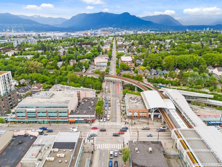 2036 E Broadway, Vancouver, BC, V5N 1W7 - 38