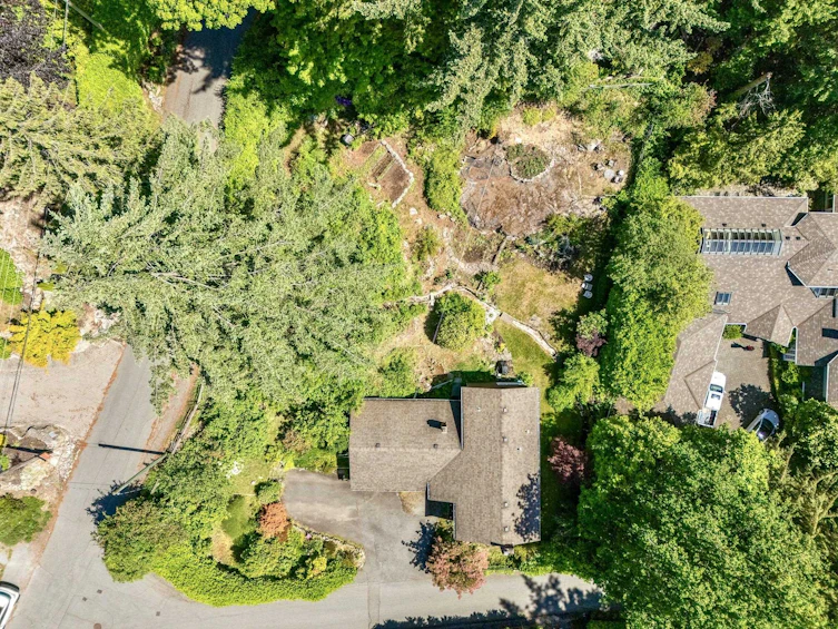 4704 Dogwood Lane, West Vancouver, BC, V7W 1J1 - 19