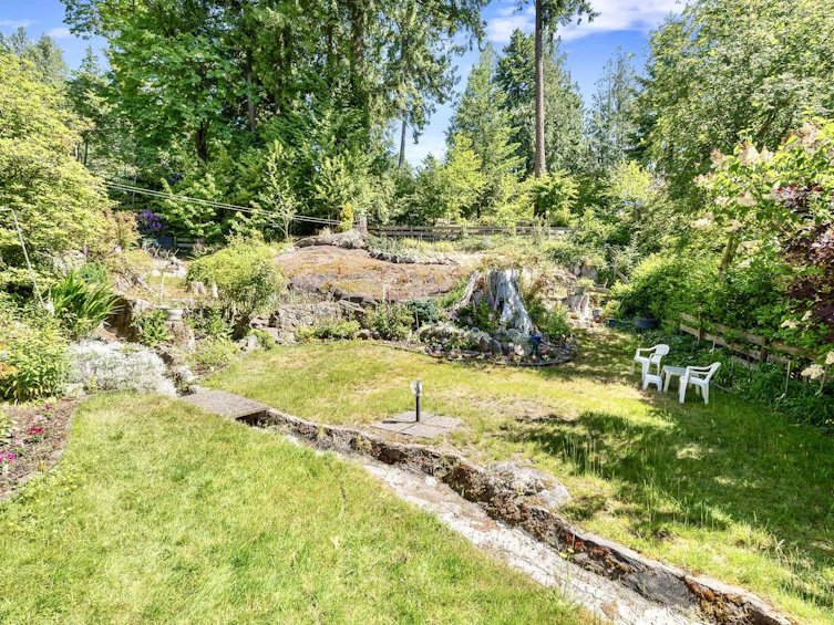 4704 Dogwood Lane, West Vancouver, BC, V7W 1J1 - 12