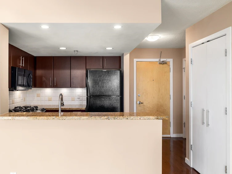 1703-120 Milross Avenue, Vancouver, BC, V6A 4K7 - 5
