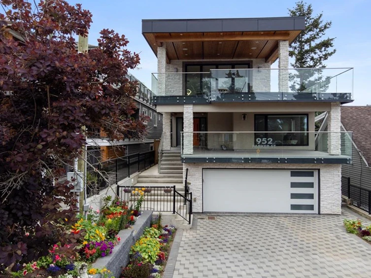 952 Parker Street, Surrey, BC, V3S 8E8