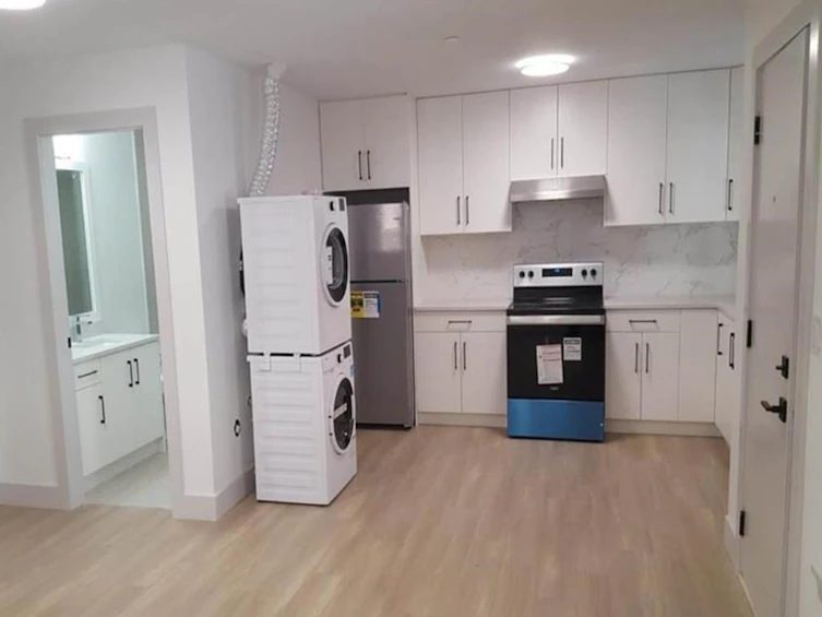 952 Parker Street, Surrey, BC, V3S 8E8 - 35