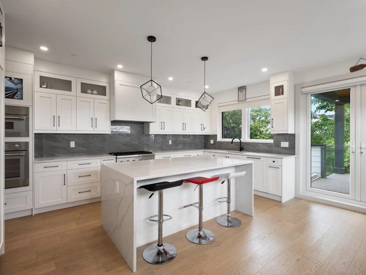 952 Parker Street, Surrey, BC, V3S 8E8 - 7