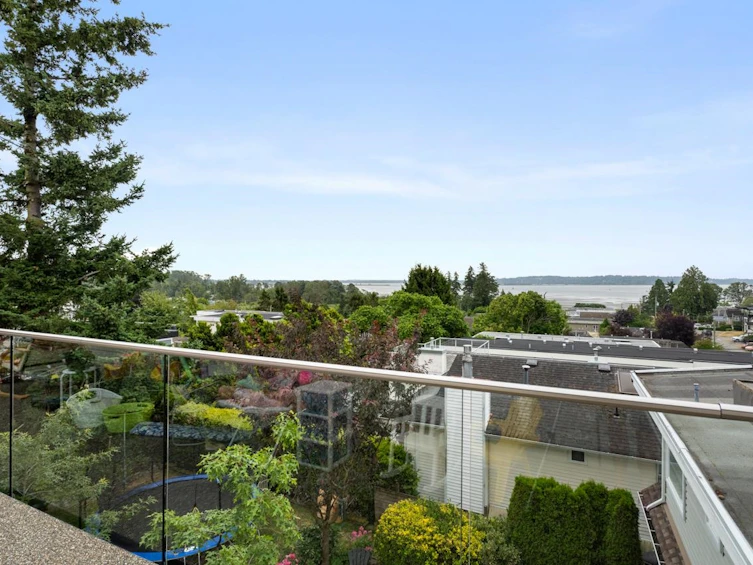 952 Parker Street, Surrey, BC, V3S 8E8 - 33