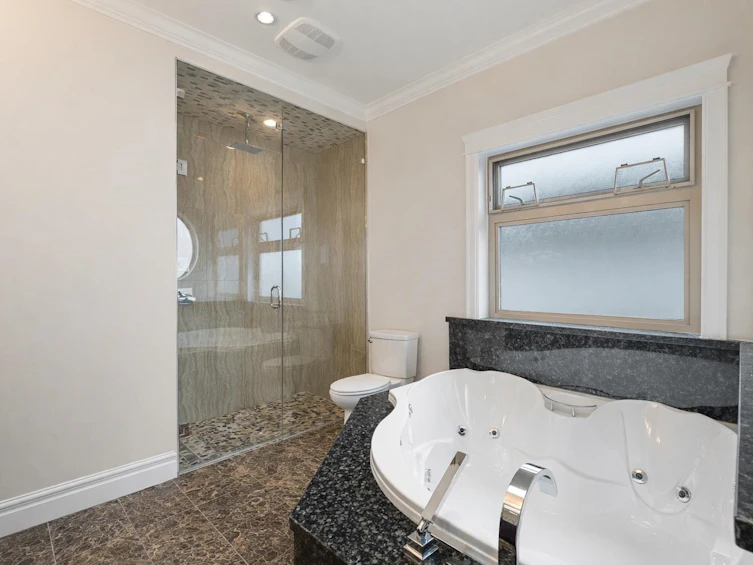 1909 E 64th Avenue, Vancouver, BC, V5P 2M9 - 14
