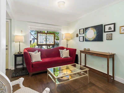 4322 Welwyn Street - 3