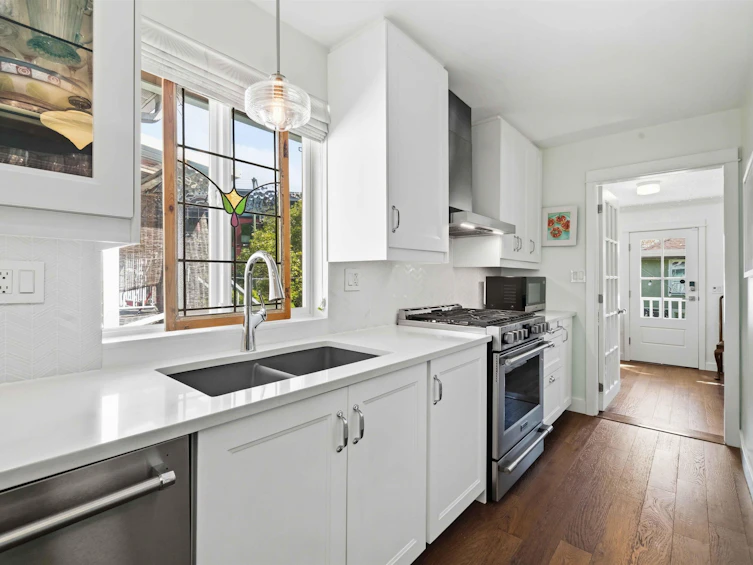 4322 Welwyn Street, Vancouver, BC, V5N 3Z4 - 12
