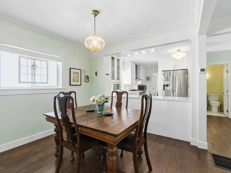 4322 Welwyn Street, Vancouver, BC, V5N 3Z4 - 7
