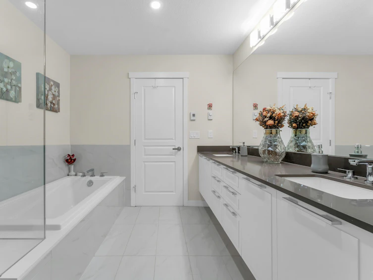 12B-5551 Admiral Way, Delta, BC, V4K 0C9 - 23