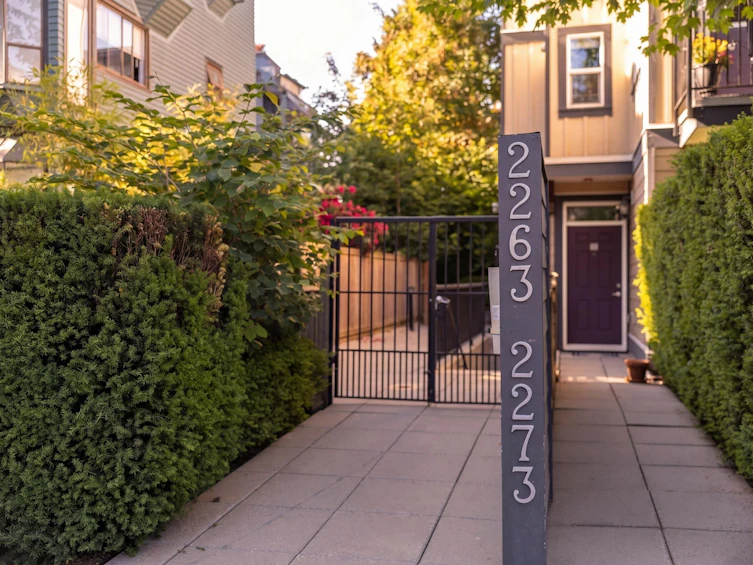 215-2273 Triumph Street, Vancouver, BC, V5L 1L2 - 32