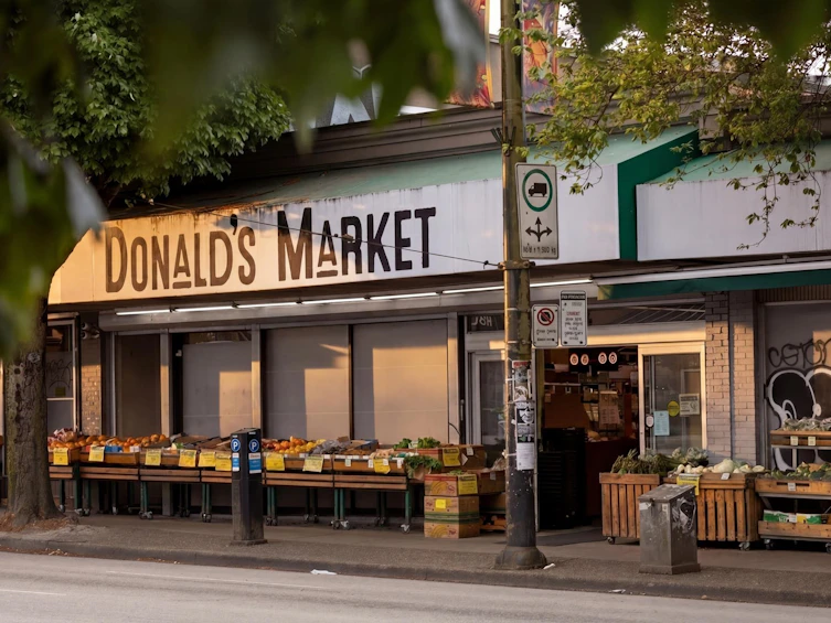 215-2273 Triumph Street, Vancouver, BC, V5L 1L2 - 37
