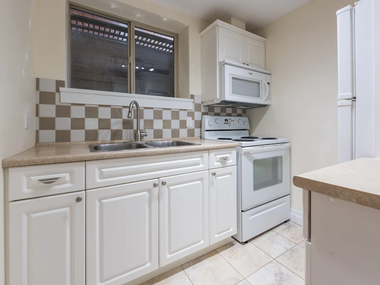 5980 Matsqui Street, Chilliwack, BC, V2R 0G6 - 29