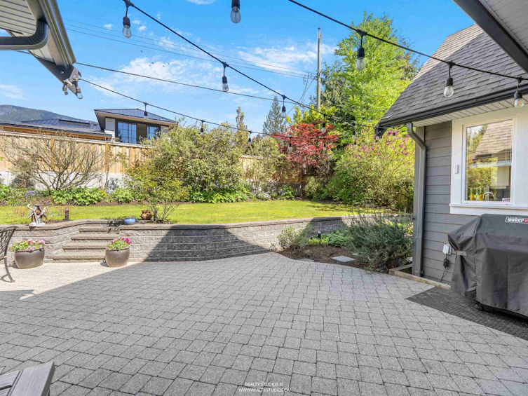 938 Beaumont Drive, North Vancouver, BC, V7R 1P4 - 14