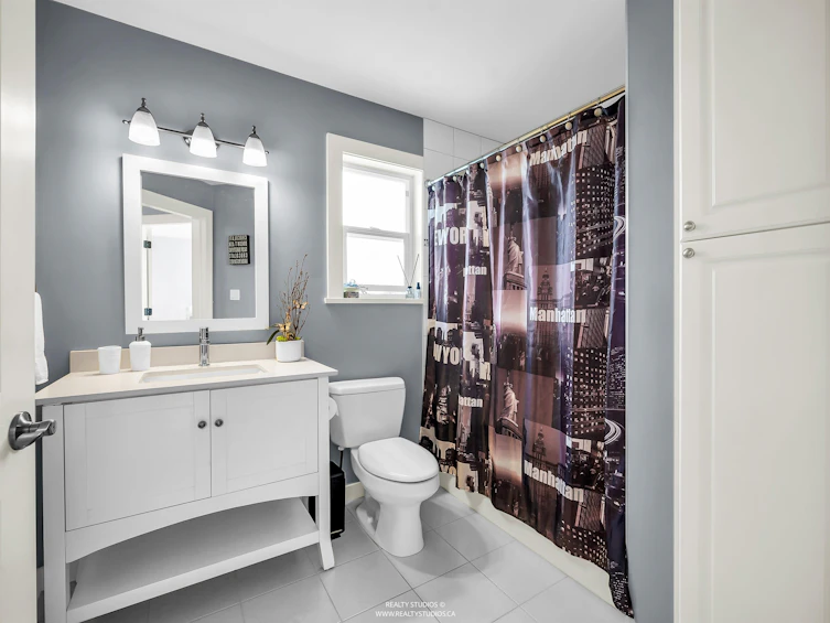938 Beaumont Drive, North Vancouver, BC, V7R 1P4 - 28