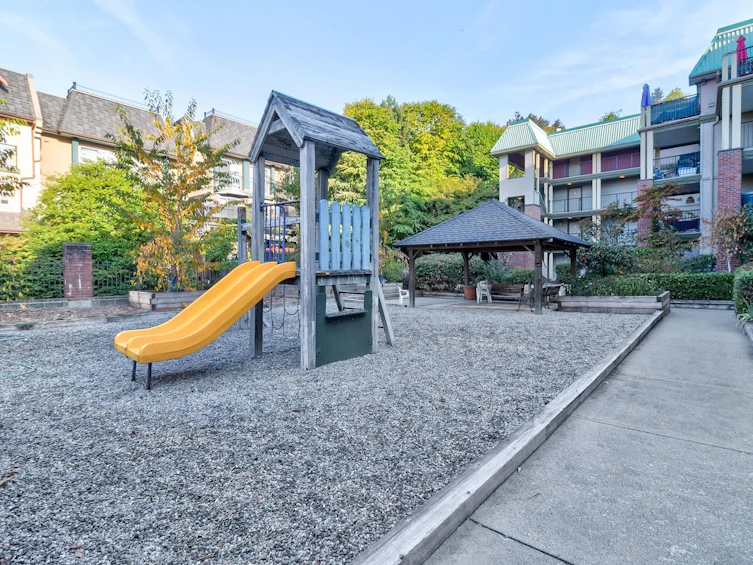 101-1591 Booth Avenue, Coquitlam, BC, V3K 1B7 - 26