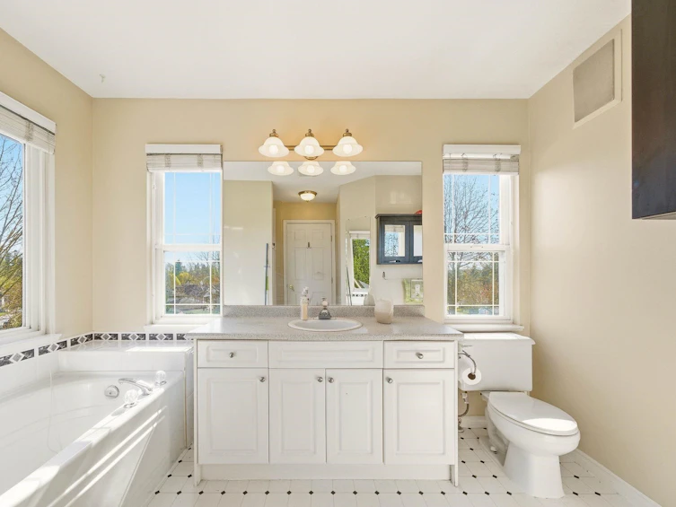 23800 Kanaka Way, Maple Ridge, BC, V2W 1E5 - 13