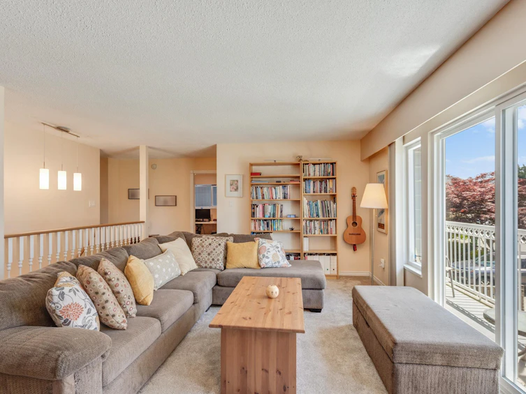 11231 Clipper Court, Richmond, BC, V7E 4M3 - 5