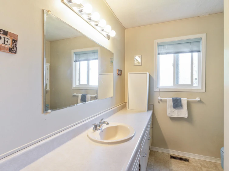 11231 Clipper Court, Richmond, BC, V7E 4M3 - 19