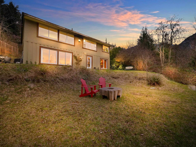 38273 View Place, Squamish, BC, V8B 1T0 - 36