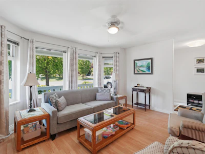 27033 26a Avenue - 5