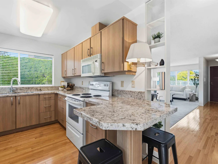 2-14227 18a Avenue, Surrey, BC, V4A 7N8 - 23